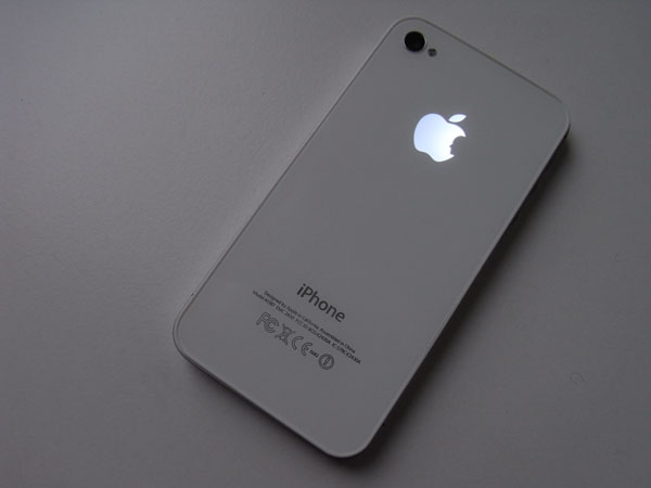 Iphone 7 Plus 背面のappleロゴが美しく光ります