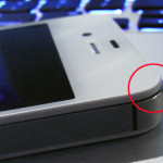 iPhone 4S に光漏れの不具合