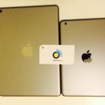 ゴールドの iPad と iPad mini 用ボトムケース