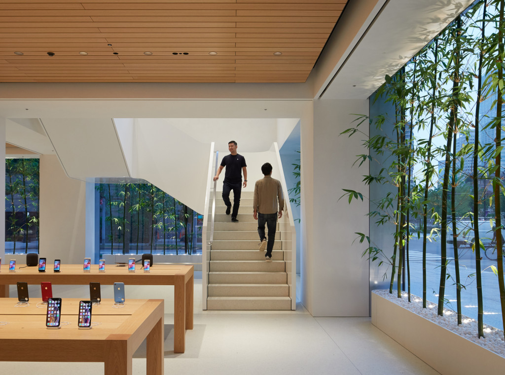 Apple-largest-store-in-Japan-opens-saturday-in-Tokyo-team-members-on-stairs-090419